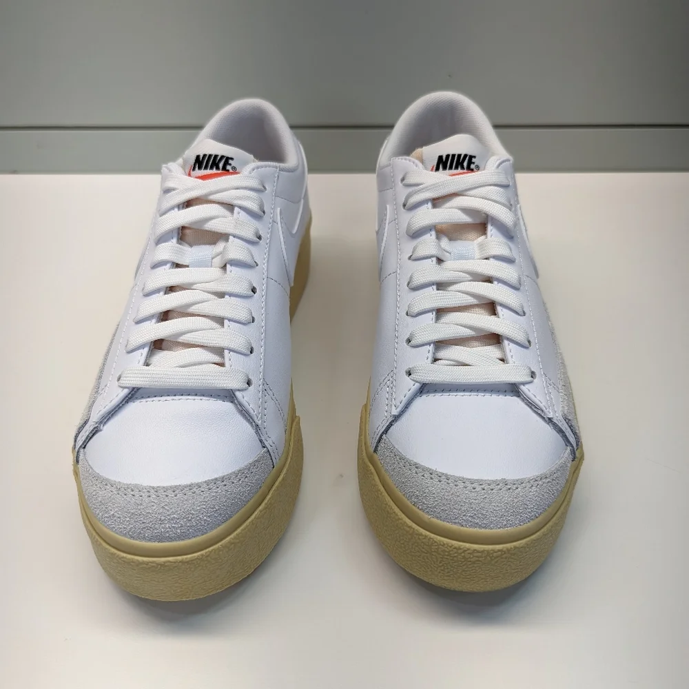 Nike blazer low